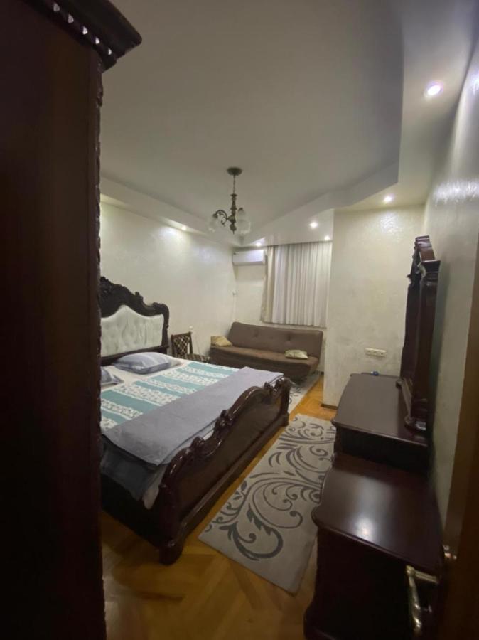 Apartment Ge Zvezda Batoemi Buitenkant foto