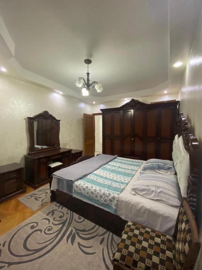 Apartment Ge Zvezda Batoemi Buitenkant foto